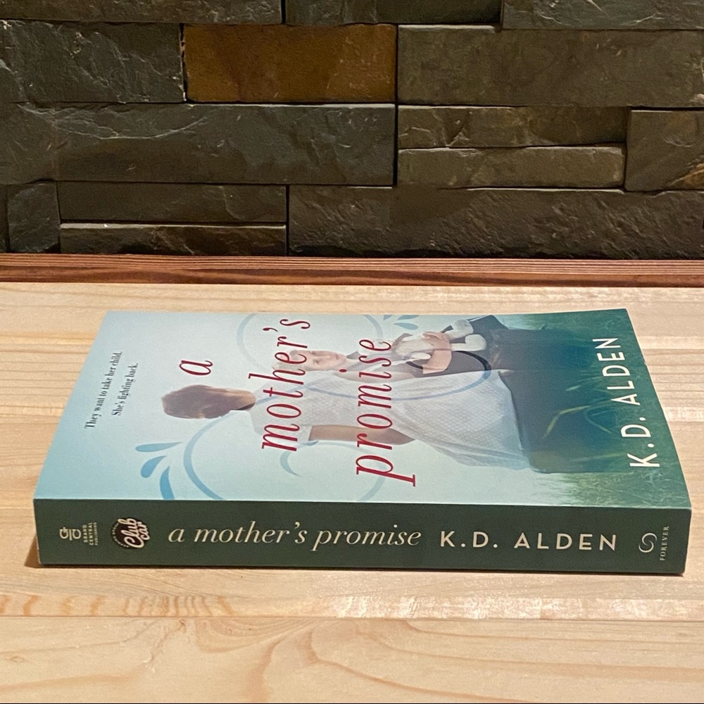🔷 {3/$20} “A Mother’s Promise” By K.D. Alden - Paperback - Picture 3 of 12
